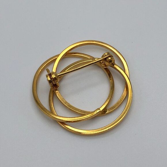 Vintage Gold Tone Three Circle Interlocking Geometric Brooch Pin Minimalist - Picture 2 of 2